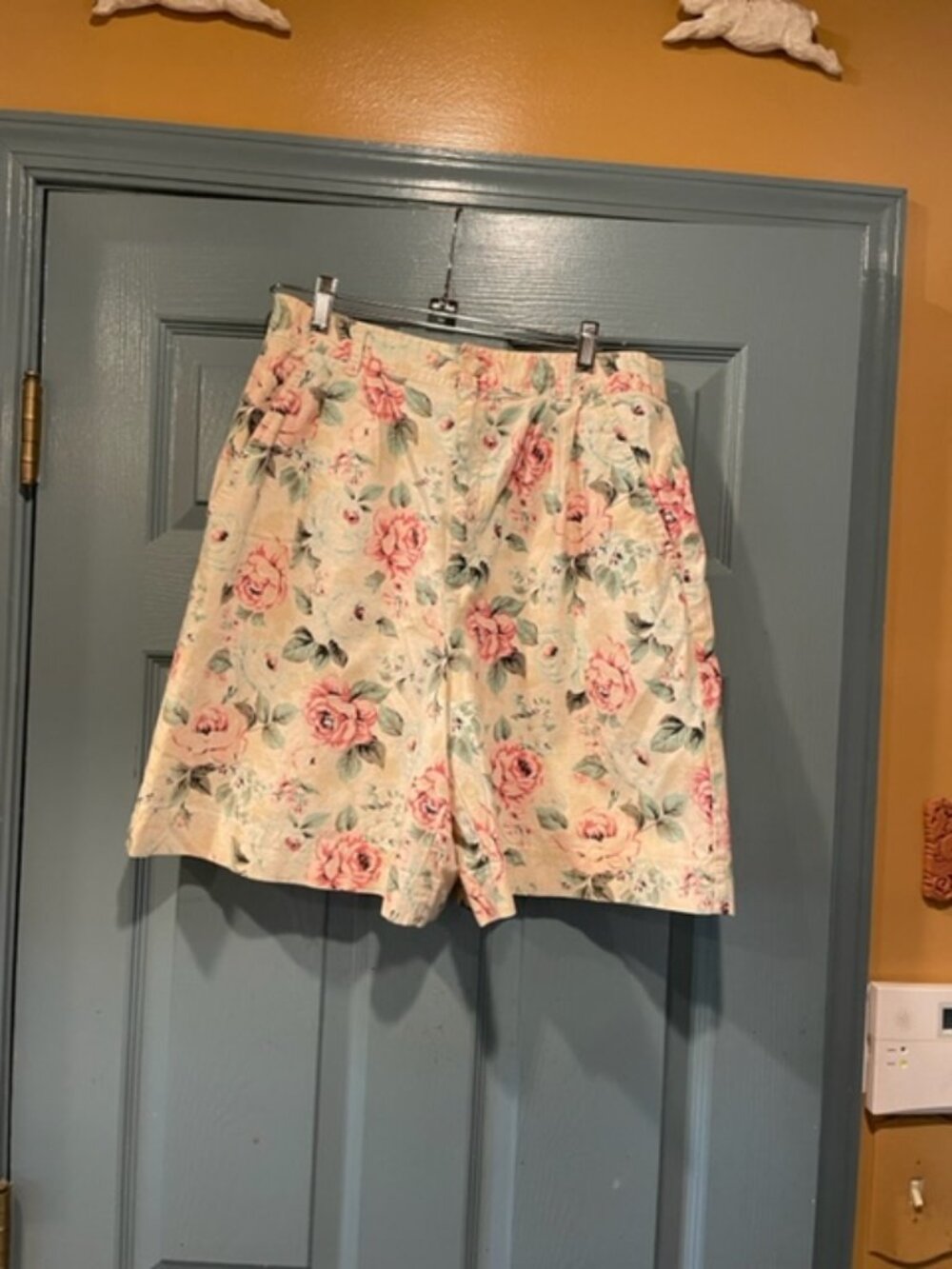 Leslie Fay 80s linen/cotton floral shorts, sz 10, never worn, exc. condition